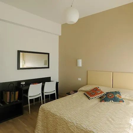 Honey 4* Roma